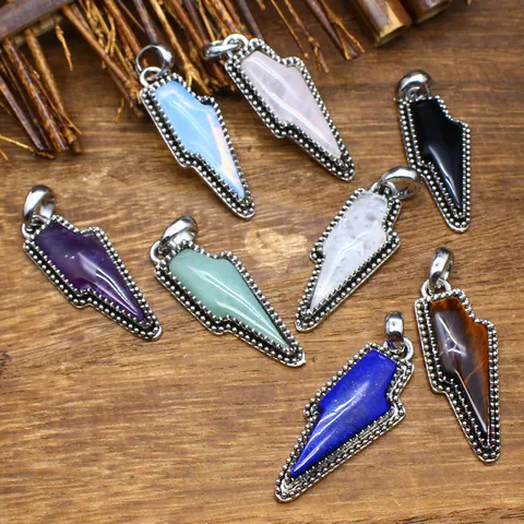 Vintage Natural Stone Lightning Bolt Crystal Pendant Necklace Individual Alloy Beaded Edge Jewelry For Women Men Gift
