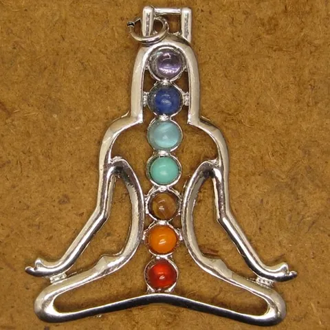 Yoga Meditation Figure Pendant Necklace With 7 Chakra Crushed Agate Stone Inlay Silver Alloy Energy Balance Jewelry For Unisex