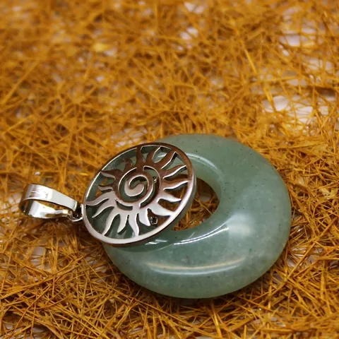 Ethno Tribal Sonne Naturkristall Donut Anhänger Halskette Vintage Stein Hohl Blume Medaille Schmuck Für Damen Geschenk Zubehör