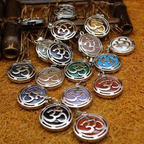 Vintage Hollow Round Om Symbol Pendant Necklace With Snowflake Obsidian Lapis Lazuli Alloy Ethnic Meditation Jewelry For Women