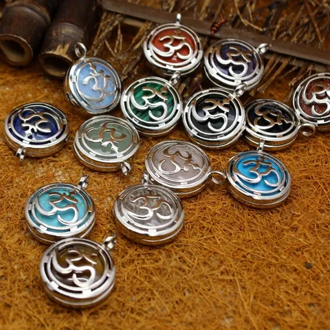 Vintage Round Om Symbol Pendant Necklace For Women Alloy Natural Stone Crystal Amethyst Rose Quartz Spiritual Yoga Jewelry Gift