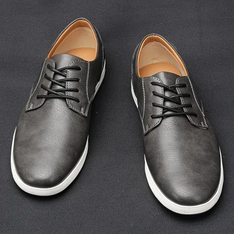 Uomo Casual Scarpe in Pelle PU Lucida Motivo Coccodrillo Scarpe Derby Stile Britannico Suola a Contrasto Comode Ballerine