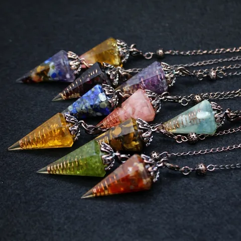 Retro Hexagonal Cone Dowsing Pendulum Necklace Natural Crystal Stone Crushed Resin Pendant Antique Copper Chain Jewelry