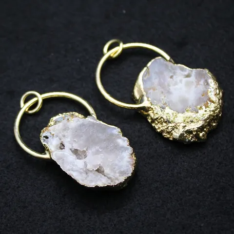Natural Irregular Agate Geode Pendant With Gold Plated Edge Retro White Druzy Raw Stone Sweater Chain Necklace For Women Jewelry