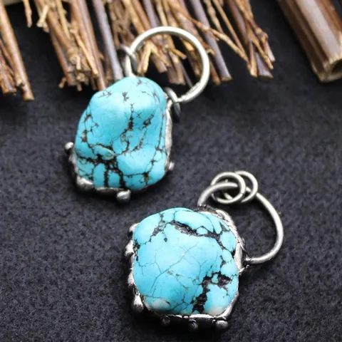 Men Retro Distressed Alloy Turquoise Pendant Necklace Irregular Raw Stone Charm For Daily Casual Jewelry Gift