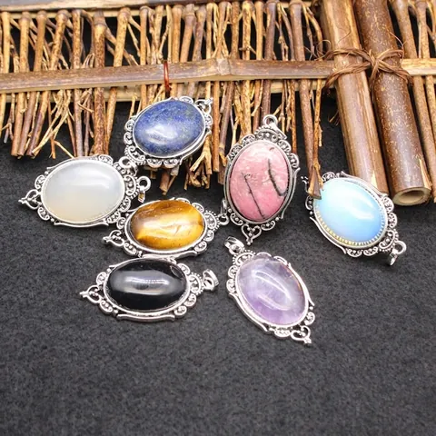 Vintage Oval Natural Stone Opal Pendant Necklace For Women Bohemian Alloy Filigree Flower Border Ethnic Jewelry Necklace