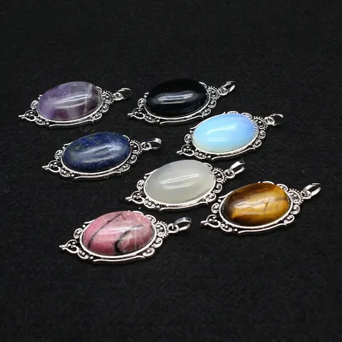 Vintage Oval Natural Stone Opal Pendant Necklace For Women Bohemian Alloy Filigree Flower Border Ethnic Jewelry Necklace
