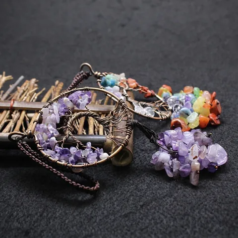 Handgefertigter Lebensbaum Autohänger Natur Amethyst Rosenquarz Kristall Splitter Retro Kupfer Drahtumwickelt Home Deko