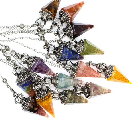 Collana a Pendolo in Resina Esagonale con Ghiaia di Cristallo Ciondolo per Divinazione in Pietra Naturale con Corona in Lega