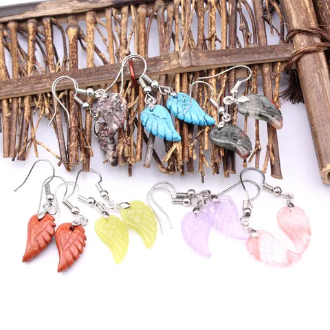 Boucles d'Oreilles Pendantes Ailes en Pierre Naturelle Ailes d'Ange en Cristal Sculpté Boucles d'Oreilles pour Femmes Bijoux Fait Main