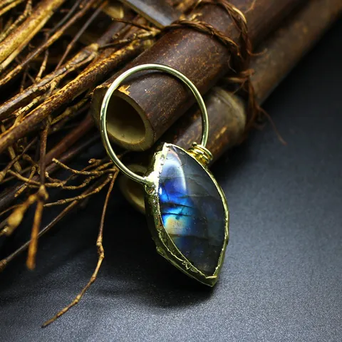 Natural Labradorite Clear Quartz Green Fluorite Raw Stone Pendant Sunflower Motif Alloy Gold Bronze Plated Bohemian Jewelry