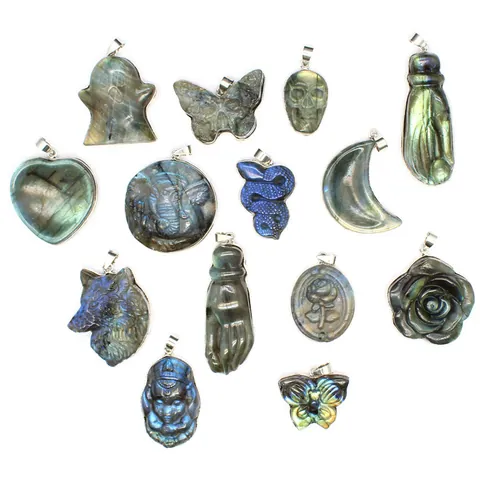 Natürlicher Labradorit Geschnitzter Anhänger Handgefertigter Heilstein Ganesha Mond Schmetterling Totenkopf Herz Wolf Form Schmuck