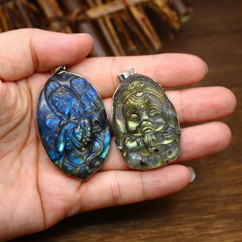 Natural Labradorite Carved Mermaid Owl Elephant Butterfly Pendant Necklace Vintage Flash Stone Jewelry For Women Accessory