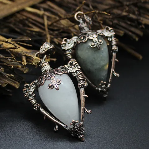 Medieval Vintage Natural Stone Water Drop Pendant Necklace Crystal Pendulum Jewelry For Women Men Witch Gothic Charm Accessories