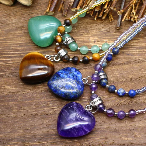 Natural Stone Heart Pendant Necklace for Women Korean Style Amethyst Lapis Lazuli Tiger Eye Green Aventurine Acrylic Beaded Chain Necklace Jewelry Gift