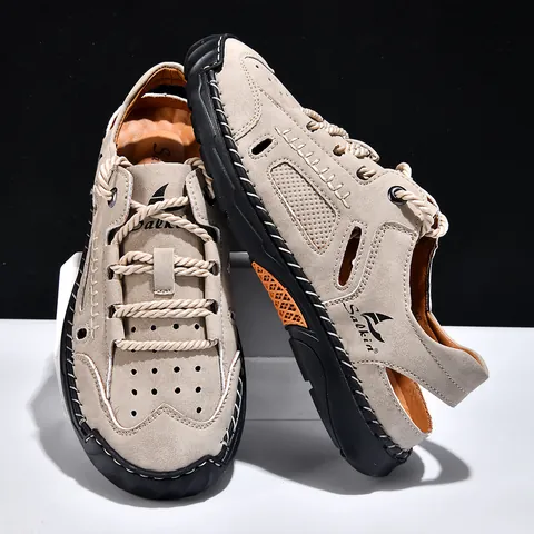 Men's Outdoor Casual Closed-Toe Sandals PU Leather Manual Stitching Breathable Hollow Thick Sole Anti-Slip Beach Water Shoes