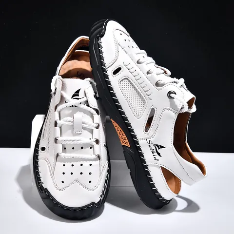 Men's Outdoor Casual Closed-Toe Sandals PU Leather Manual Stitching Breathable Hollow Thick Sole Anti-Slip Beach Water Shoes