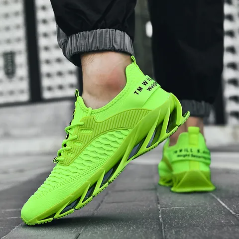 Chaussures de Course pour Hommes Respirantes Flyknit Sneakers Semelle Blade Creuse Légères Chaussures de Sport pour Jogging Extérieur