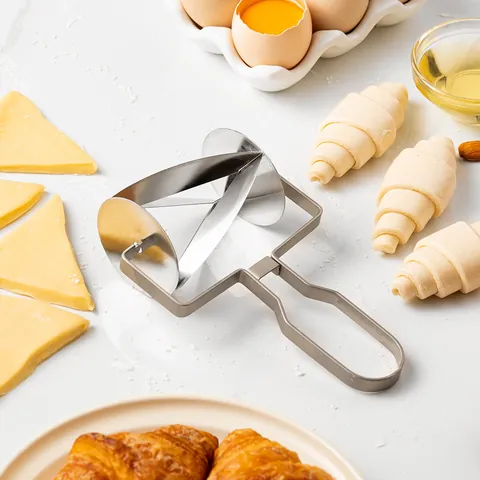 Stainless Steel Croissant Roller Cutter Pizza Triangle Dough Cutter Rolling Pastry Cutter For Baking Kitchen Tools