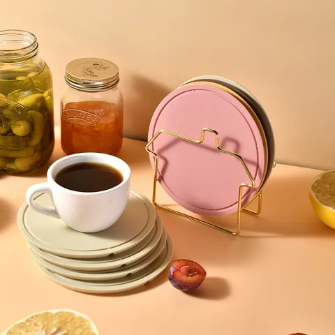 Silicone Heat Resistant Placemat Round Waffle Pattern Table Mat Non-slip Pot Holder Coaster With Gold Metal Storage Rack Kitchen Decor