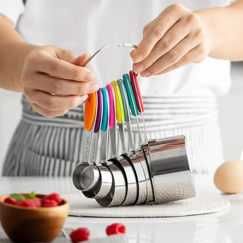 Bunte PP Silikon Griff Küche Backen Messwerkzeuge Für Zutaten Mehl Flüssigkeit Messung Modern Minimalistisch Design