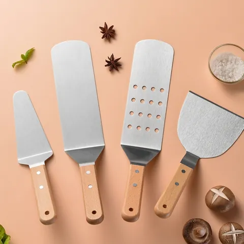 Professional Stainless Steel Teppanyaki Spatula Wood Handle Griddle Scraper Turner BBQ Grill Pizza Spatula Fish Spatula Dough Scraper Kitchen Cooking Tools