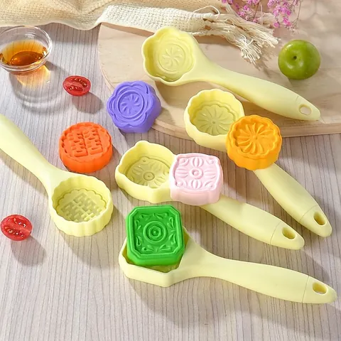 Traditional PP Plastic Mooncake Mold Floral Patterns Hand Press Design Pastry Tools For Homemade Dessert Cakes Festive Baking Accessories