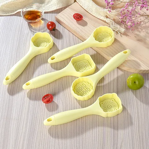 Traditional PP Plastic Mooncake Mold Floral Patterns Hand Press Design Pastry Tools For Homemade Dessert Cakes Festive Baking Accessories