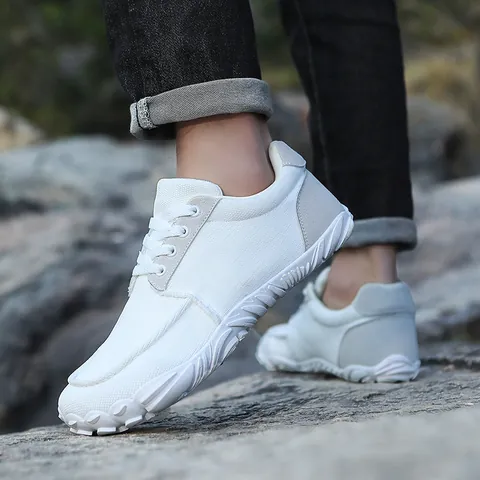 Chaussures Pieds Nus pour Hommes Femmes Chaussures de Marche en Maille Respirante Chaussures de Randonnée Décontractées Baskets Légères Antidérapantes