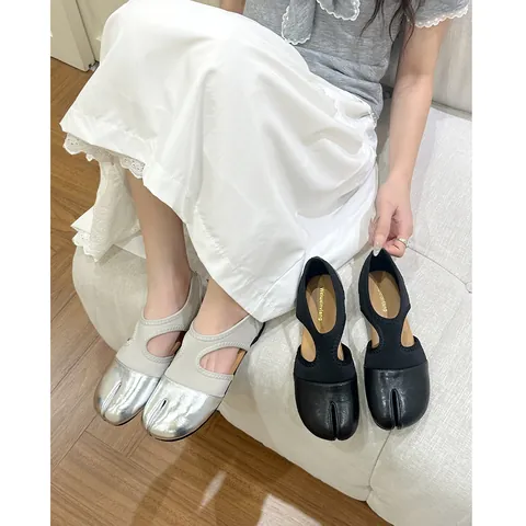 Women's Retro Split-Toe Mary Jane Flats Tabi Design Hollow Out Casual Comfortable Microfiber Leather Single Shoes