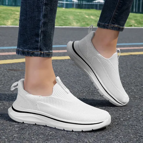 Chaussures de Marche Fly-knit pour Femmes Respirantes Légères Baskets Plates en Maille Chaussures de Sport Décontractées Quotidiennes