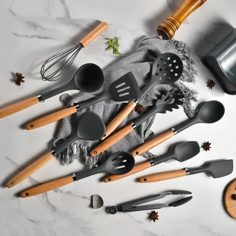 Heat Resistant Silicone Kitchen Utensil Set With Solid Wood Handle Non-Stick Cooking Tools Spatula Spoon Set With Storage Bucket Holder For Home Kitchen