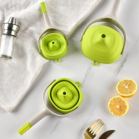 Handheld Foldable Silicone Funnel With Long PP Handle For Liquid Oil Food Grade Heat Resistant Portable Kitchen Tool