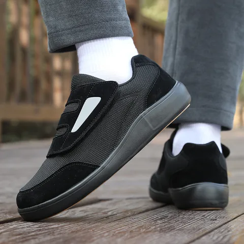 Chaussures de Marche Velcro Unisexe Grande Taille Baskets Décontractées en Maille Respirante pour Personnes Âgées Antidérapantes Homme Femme