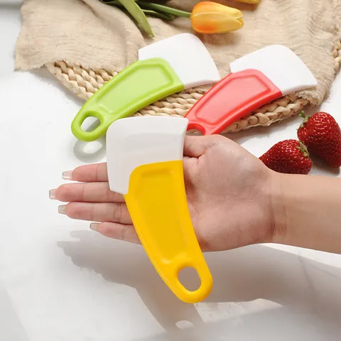 Food Grade Silicone Kitchen Scraper Japanese Style Jam Spreader Pot Cleaning Tool With Hanging Hole Flexible Batter Scraper