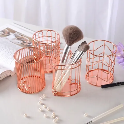 Nordic Stainless Steel Makeup Brush Holder Electroplated Desktop Stationery Organizer Basket Heart Gold Rose Gold Storage Cup
