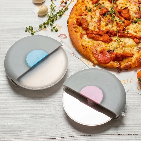 Runder Pizzaschneider Aus Edelstahl Mit Schutzhülle Ergonomischer Handschutz Rollender Pizzaschneider Für Küchenbackwerkzeuge