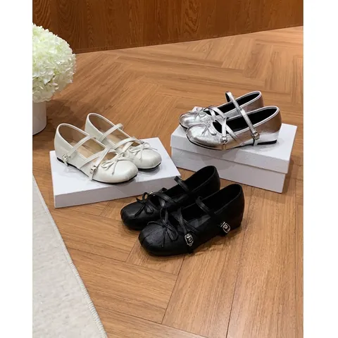 Französischer Stil Mary Jane Ballerinas Mit Schleife Für Damen Versteckter Keilabsatz Erhöhende Schuhe Kreuzriemen Rund Zehe PU Leder Halbschuhe