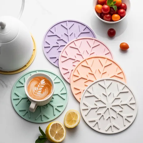Silicone Snowflake Heat Insulation Placemat Non-Slip Anti-Scald Cup Coaster For Kitchen Pot Bowl Mat Macaron Colors