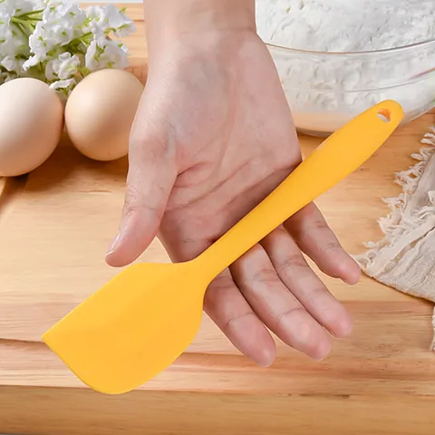 Integrated Silicone Spatula Heat Resistant Non Stick Baking Tool Cream Butter Scraper Cake Decorating Mixing Kitchenware