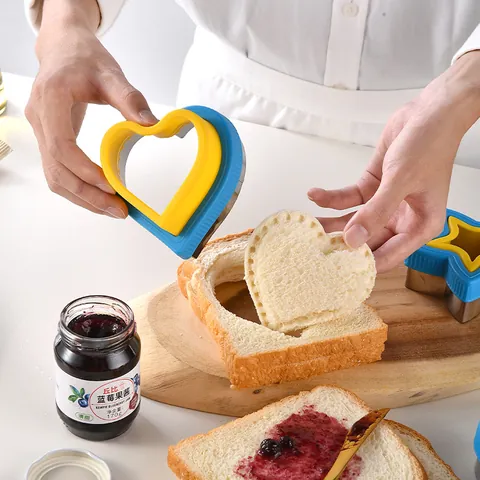 Cartoon Stainless Steel Sandwich Cutter Sealer Assorted Heart Star Shape Bread Mold For Kids DIY Baking Breakfast Accessory