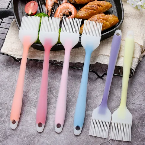 Heat Resistant Silicone Basting Brush One-Piece Kitchen Oil Brush For BBQ Grilling Pastry Baking Translucent Basting Tool With Hanging Hole