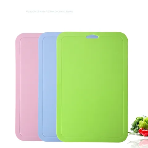 Food Grade Plastic Cutting Board Non-Slip Antibacterial Fruit Baby Food Chopping Block With Hanging Hole Modern Kitchen Utensil