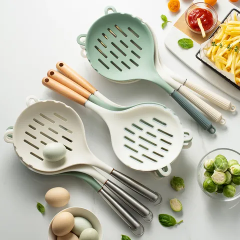 Large Silicone Slotted Spoon Skimmer Heat Resistant Kitchen Cooking Spoon With Wood Or Stainless Steel Handle For Frying Hot Pot