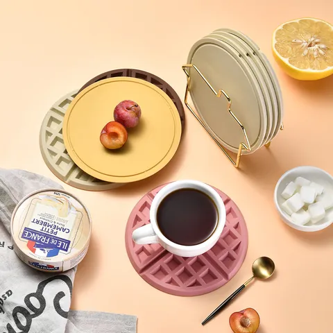 Double Sided Silicone Waffle Insulation Mat Round Heat Resistant Dining Table Placemat With Gold House Shape Storage Rack