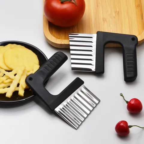 Stainless Steel Crinkle Cutter Wavy Knife With Ergonomic Handle For Potato Chip Vegetable Slicing Kitchen Tool