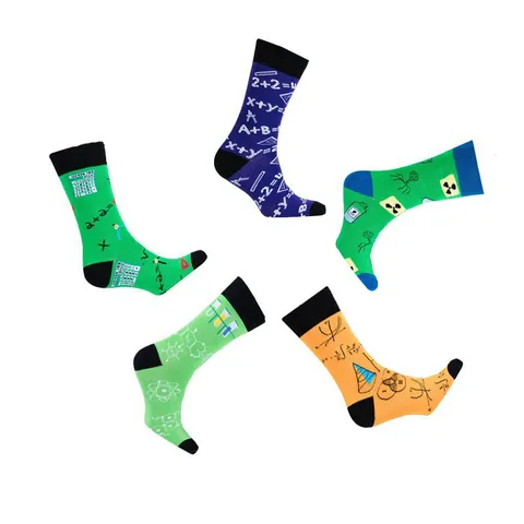 Science Themed Crew Socks For Men Women Math Physics Chemistry Formula Pattern Cotton Blend Casual Athletic Mid-Calf Socks