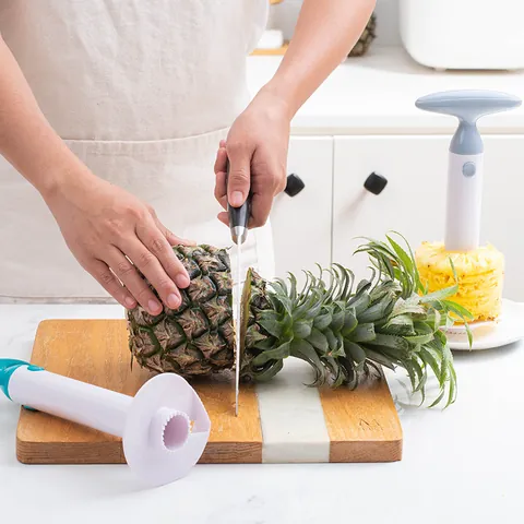 Manual Plastic Pineapple Corer Slicer Tool Fruit Core Remover Spiral Cutter With Ergonomic T-Handle For Home Kitchen Slicing Peeling
