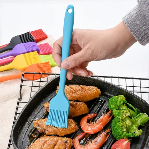 Heat Resistant Integrated Silicone Basting Brush For BBQ Baking DIY Cake Kitchen Tool Multi-Color Small Pastry Oil Brush
