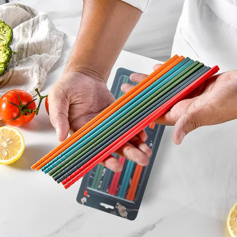 Non-slip Silicone Chopsticks With Steel Core Chinese Style Heat Resistant Reusable Colorful Home Kitchen Dining Chopsticks